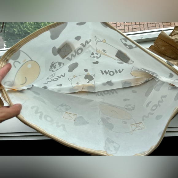 NWT Cow Theme Lightweight Tote - Picture 4 of 8